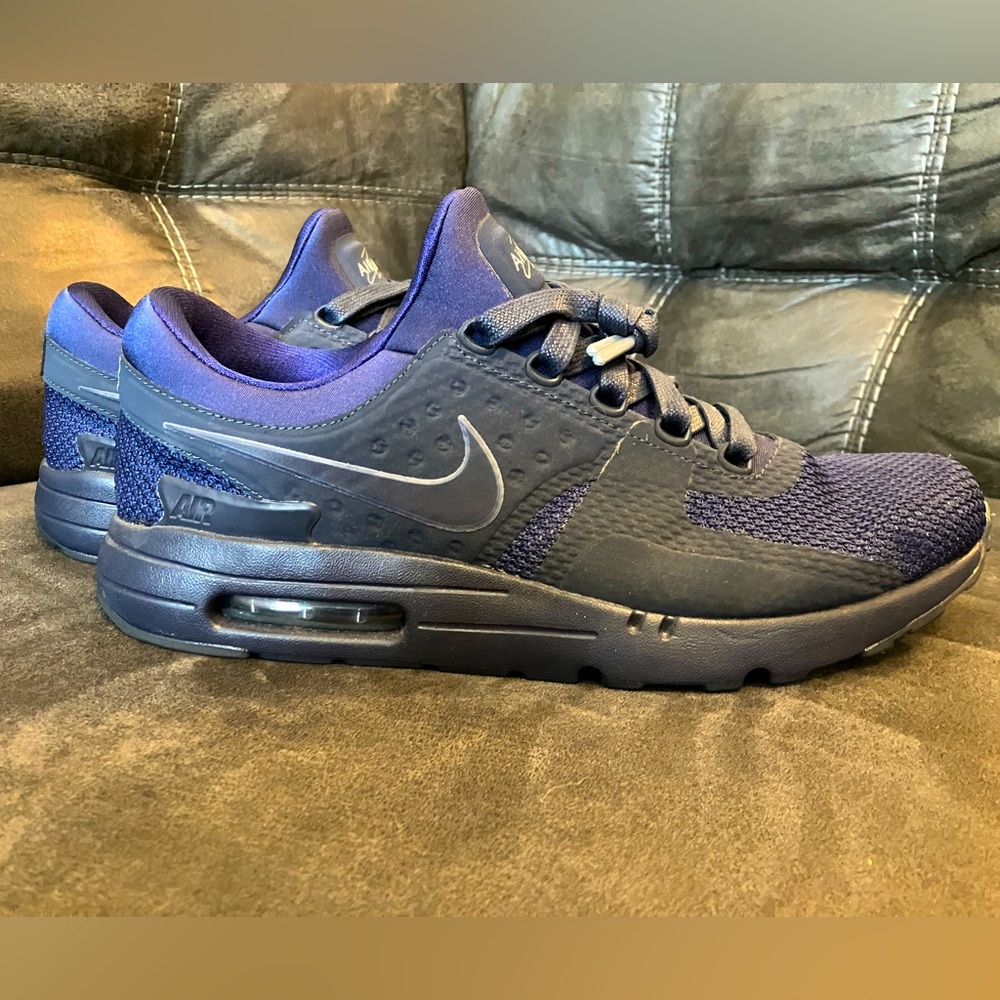Men’s Nike Air Max Zero shoes, size 12